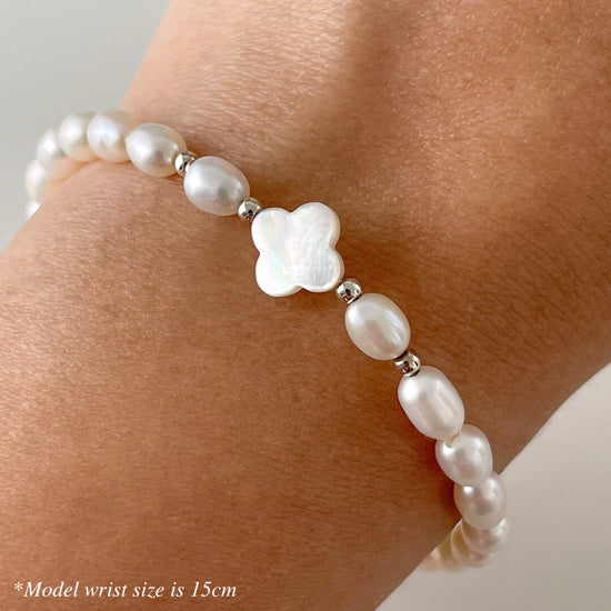Freshwater pearl toggle bracelet in sterling silver.