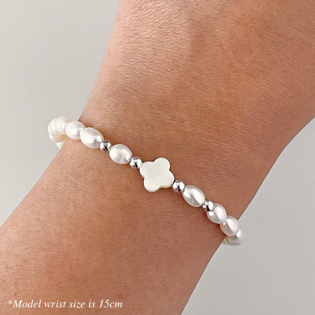 Load image into Gallery viewer, Freshwater Pearls &amp;amp; 925 Sterling Silver Clovia Stretch Bracelet
