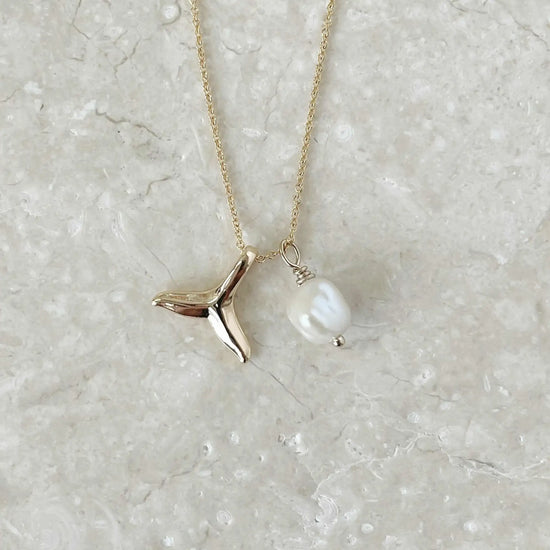 Load image into Gallery viewer, Freshwater Pearls &amp;amp; 14K Gold Whale Tail Mermaid Necklace

